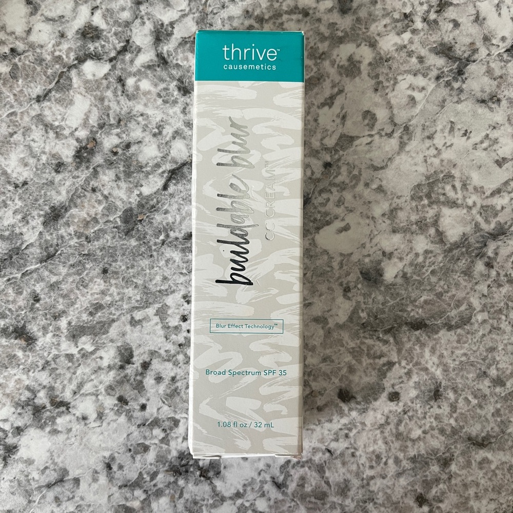 Thrive Causemetics Buildable Blur CC Cream - Light